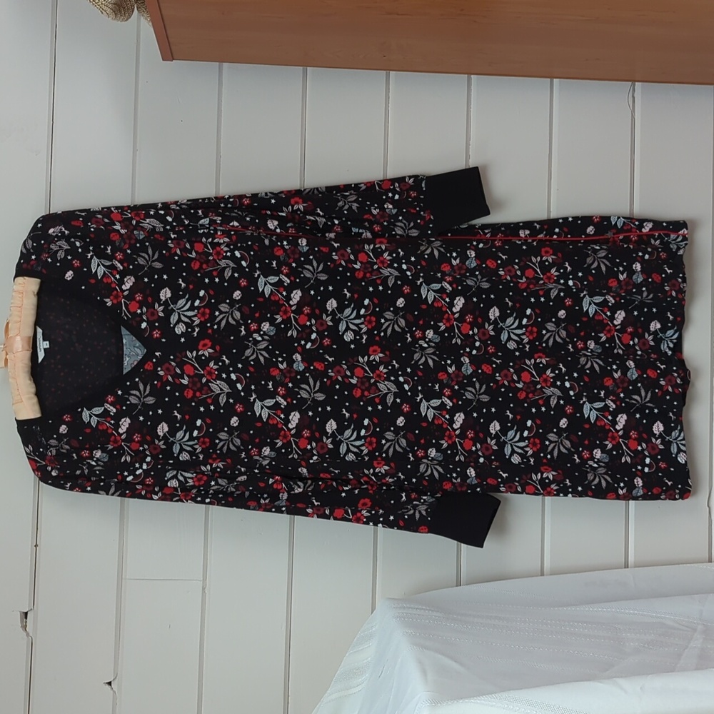 Long sleeve dress, size 44( us 10/12), sandwich